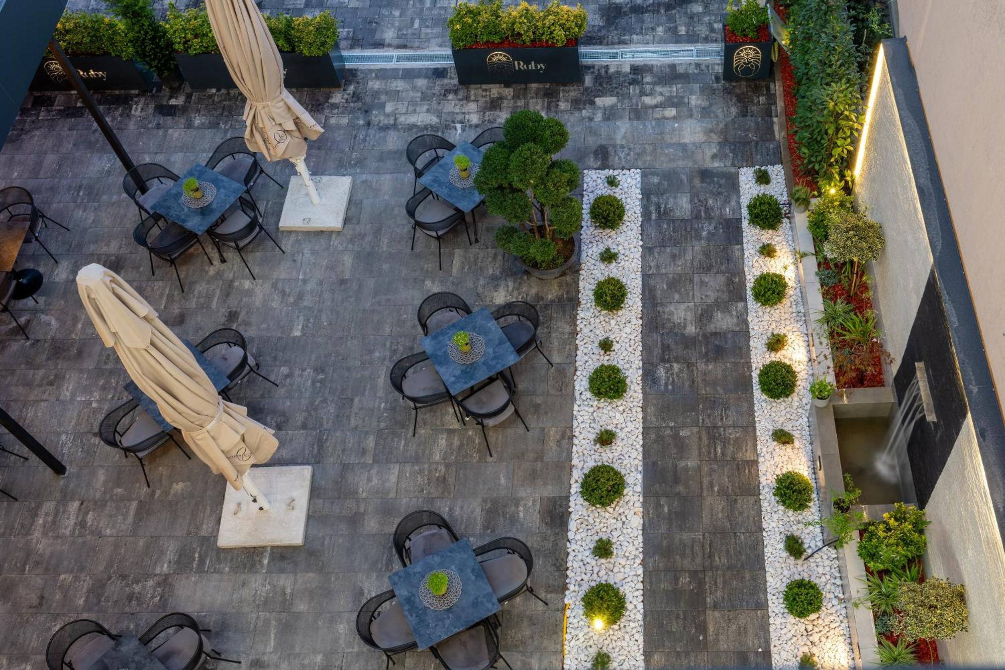 Ruby Hotel Prishtina Pristina Exterior photo